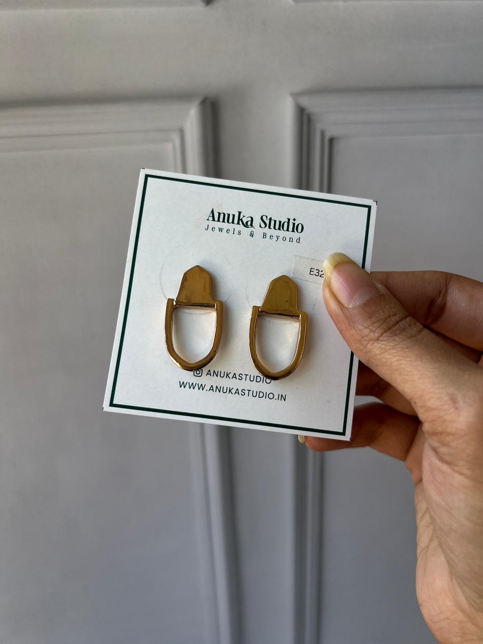 Mia Earrings