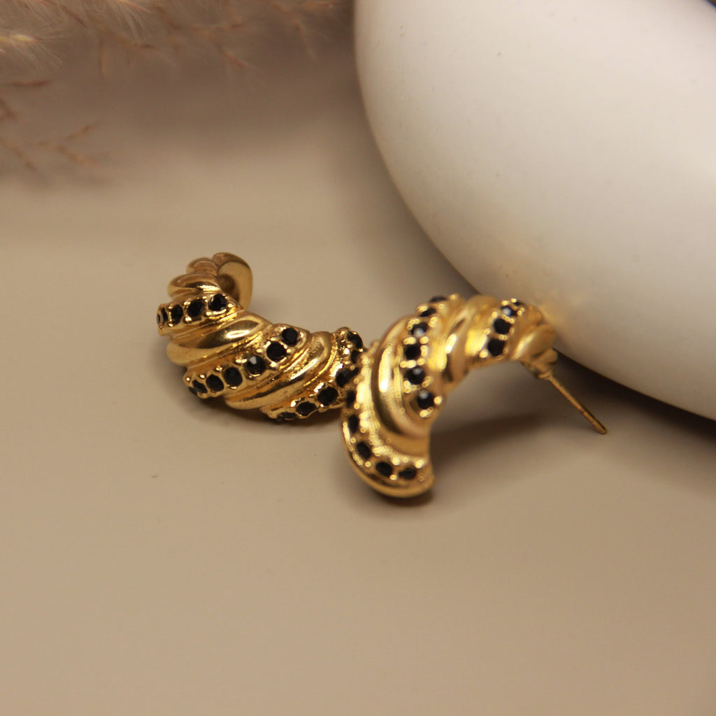 Vera Onyx Hoops