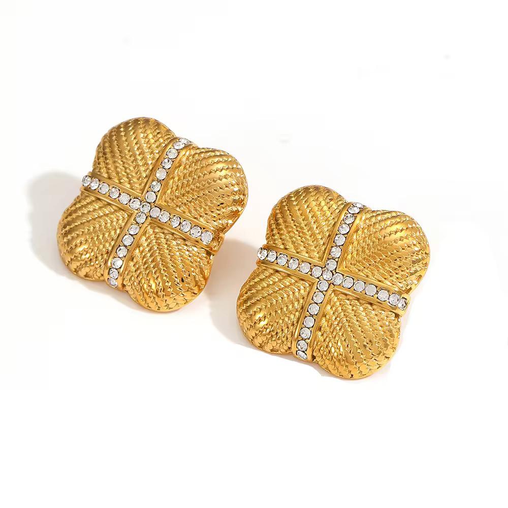 Luxe Textured 18k Gold Zircon Studs