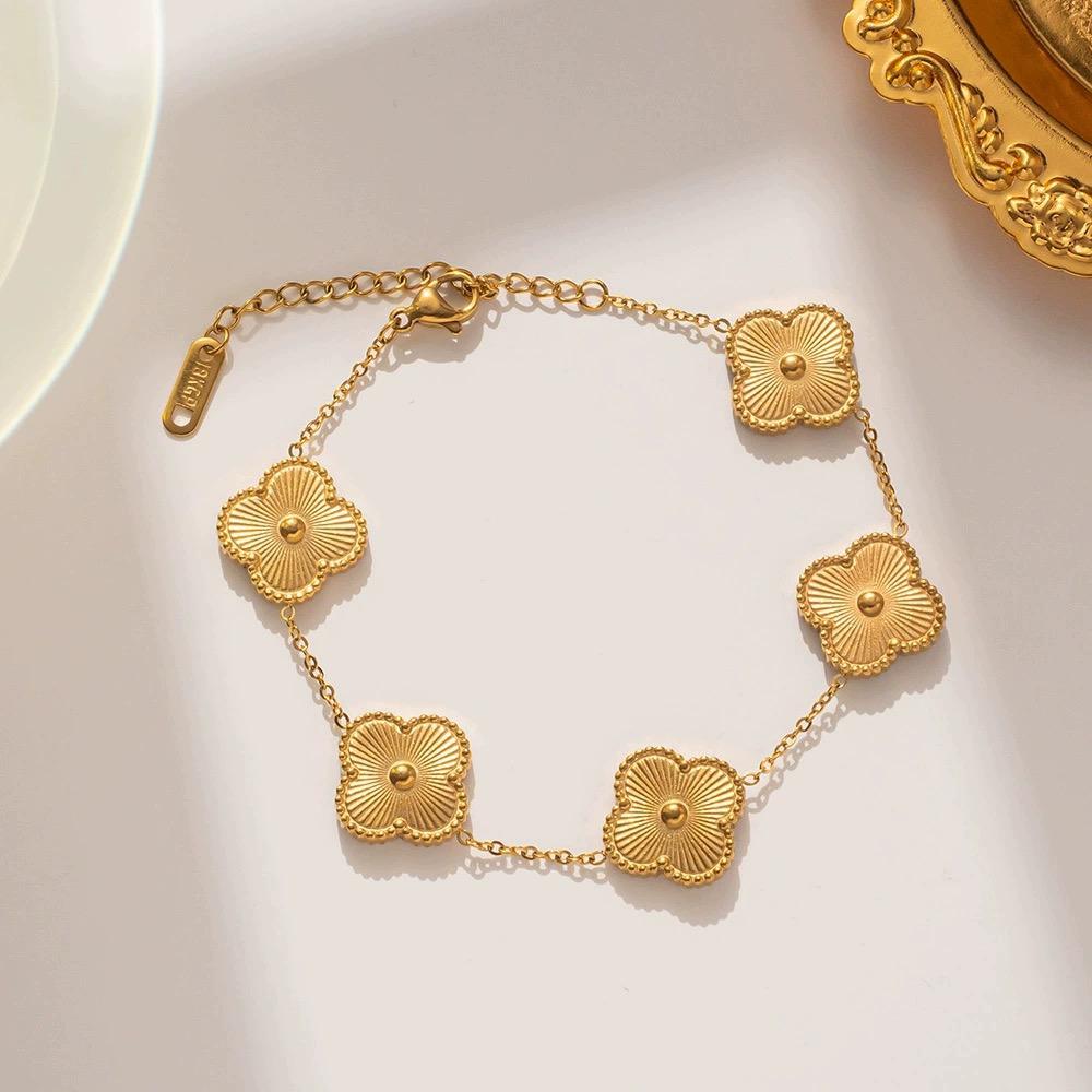 Clover Bracelet - Gold - Anuka StudioBracelets