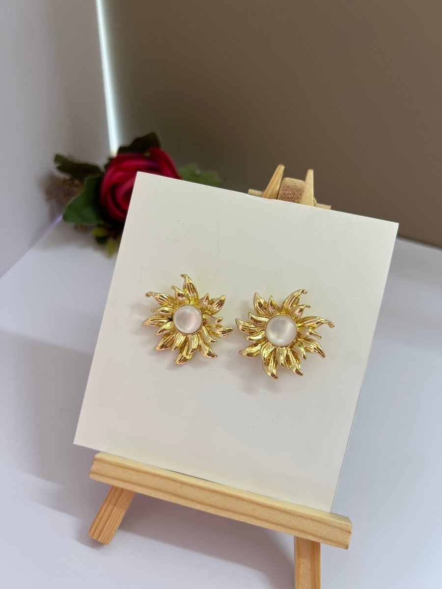 Fleur Earrings - Studs - Anuka StudioEarrings