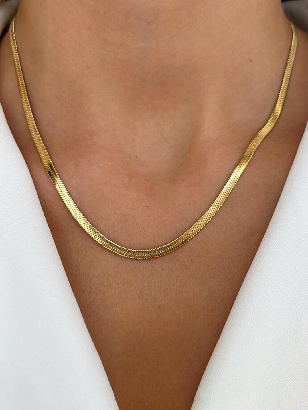 Sera Herringbone Chain